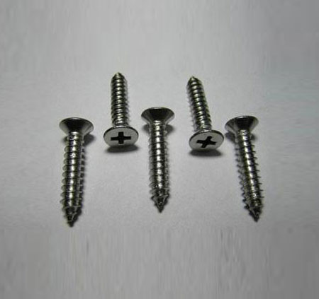 Tapping screw